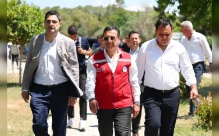 Kıyı Belediyeler Birliği ve Muğla Büyükşehir Belediye Başkanı Ahmet Aras: “Muğla’nın Her Noktasına Eşit Hizmet Ulaştırıyoruz”.