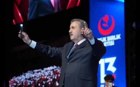 Mehmet Çiçek  “Davamızın Etrafında Kenetlenmeye Devam Edeceğiz”