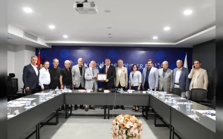 Yerel Yönetimlerde Sağlık İçin Güç Birliği Burdur'da Akdeniz Belediyeler Birliği ile Türk Böbrek Vakfı Protokol İmzaladı.