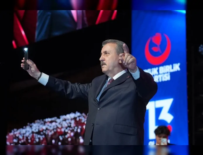 Mehmet Çiçek  “Davamızın Etrafında Kenetlenmeye Devam Edeceğiz”
