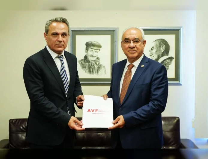Alevi Vakıfları Federasyonu Genel Başkanı Dr. Haydar Baki Doğan’dan DSP Genel Başkanı Önder Aksakal’a ziyaret