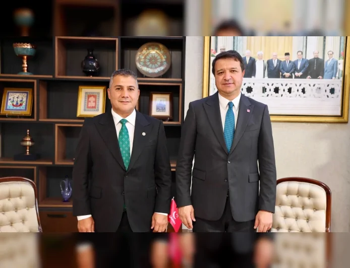 Yerli ve Milli Parti Genel Başkanı Teoman Mutlu’dan Saadet Partisi Genel Başkanı Mahmut Arıkan’a ziyaret