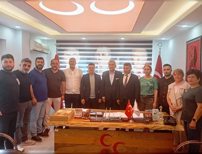 Terme TSO Başkanı Ahmet Ekmekçi, MHP İlçe Başkanı Ercan Kaya’yı Ziyaret Etti
