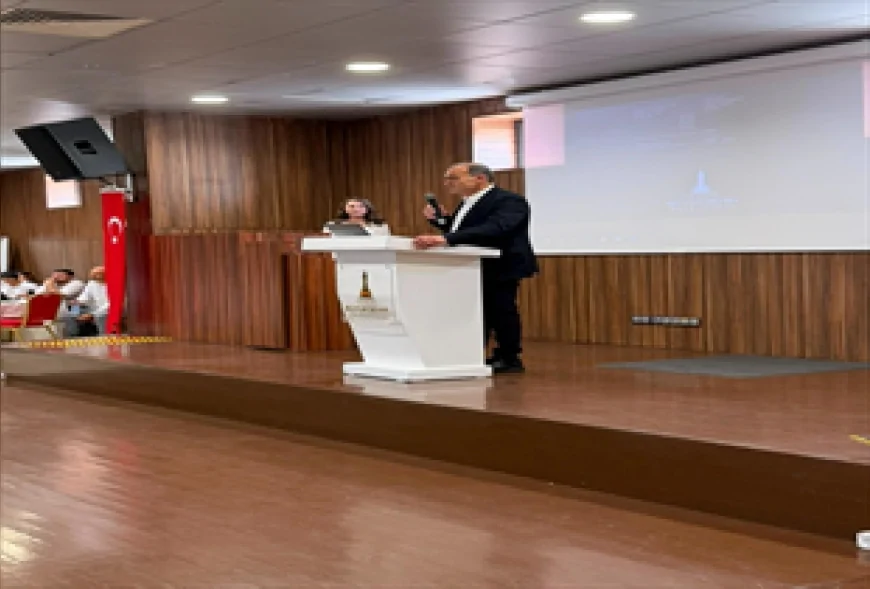 İzmir Büyükşehir Belediyesi Evde Bakım Modelini Çalıştayda Değerlendirdi, On Binlerce Yurttaşa Destek Sürüyor.