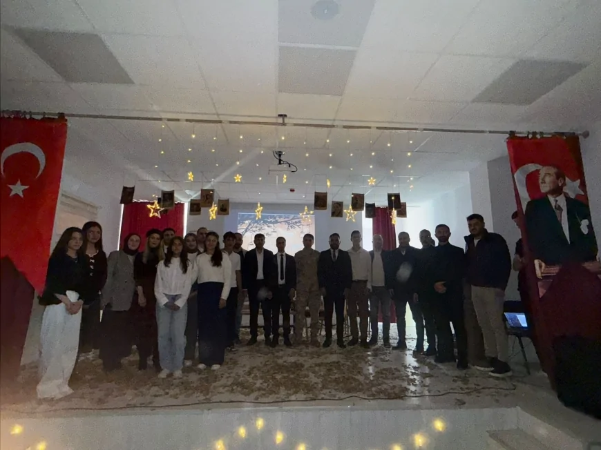Karayazı’da “Gönülden Nağmeler” Şiir Dinletisi Duygu Dolu Anlara Sahne Oldu