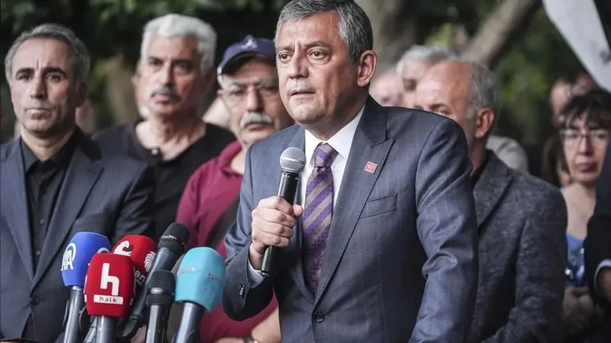 CHP’de 833 Delegenin İmzası Mahkemeye Taşınıyor Özgür Özel Ekibi Çağrı Heyeti Talebinde Bulunacak.