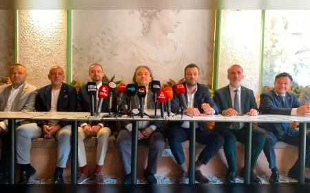 Yeniden Refah Partisi İzmir İl Başkanı Cemal Arıkan: “Kemeraltı’nın en büyük sorunu otopark, tarihi çarşımız kan kaybediyor”