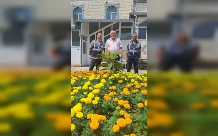 Anahtar Parti Terme İlçe Başkanlığı, Kur'an kursu öğrencilerine çeşitli hediyeler takdim etti