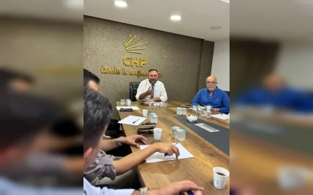 CHP İzmir İl Başkanı Utku Gümrükçü: “İzmir, CHP’nin amiral gemisi misyonunu yeni yönetimle sürdürecek”