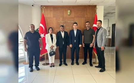 BBP Diyarbakır İl Başkanı Mehmet Çiçek, Çermik Kaymakamı Adem Karataş'ı makamında ziyaret etti