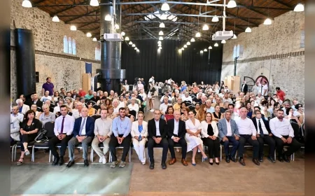 İzmir Gazeteciler Cemiyeti 80'inci kuruluş yıl dönümünü ödül töreni ve Hasan Tahsin belgeselinin ilk gösterimiyle kutladı