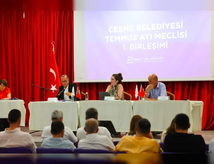 Çeşme Belediye Başkanı Lâl Denizli: “Çeşme'nin her köşesinde estetik, sürdürülebilir ve yaşam kalitesini artıran yatırımları hayata geçiriyoruz”