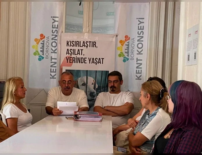 Bornova Kent Konseyi Hayvan Hakları Çalışma Grubu kalıcı çözüm için etkin kısırlaştırma, sahiplendirme ve şeffaf yönetim çağrısı yaptı