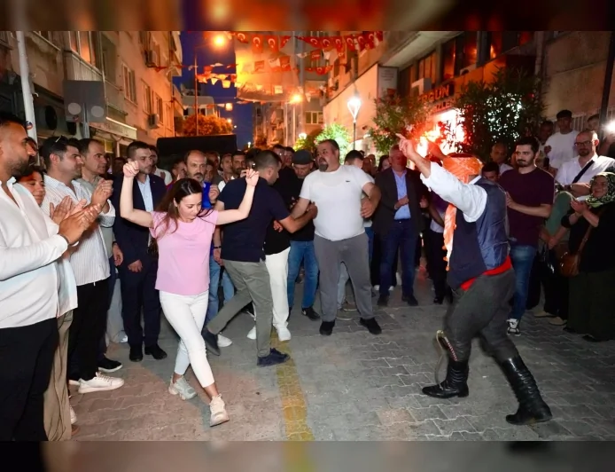 CHP Manisa İl Başkanı İlksen Özalper: “Seçilmişlerin görevine çökmeye çalışanları Manisalılar affetmeyecek”