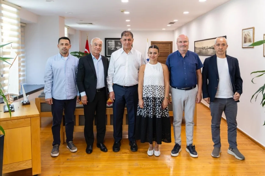 İzmir Büyükşehir Belediye Başkanı Dr. Cemil Tugay Seferihisar'da projeleri değerlendirdi ve iş birliği mesajı verdi.
