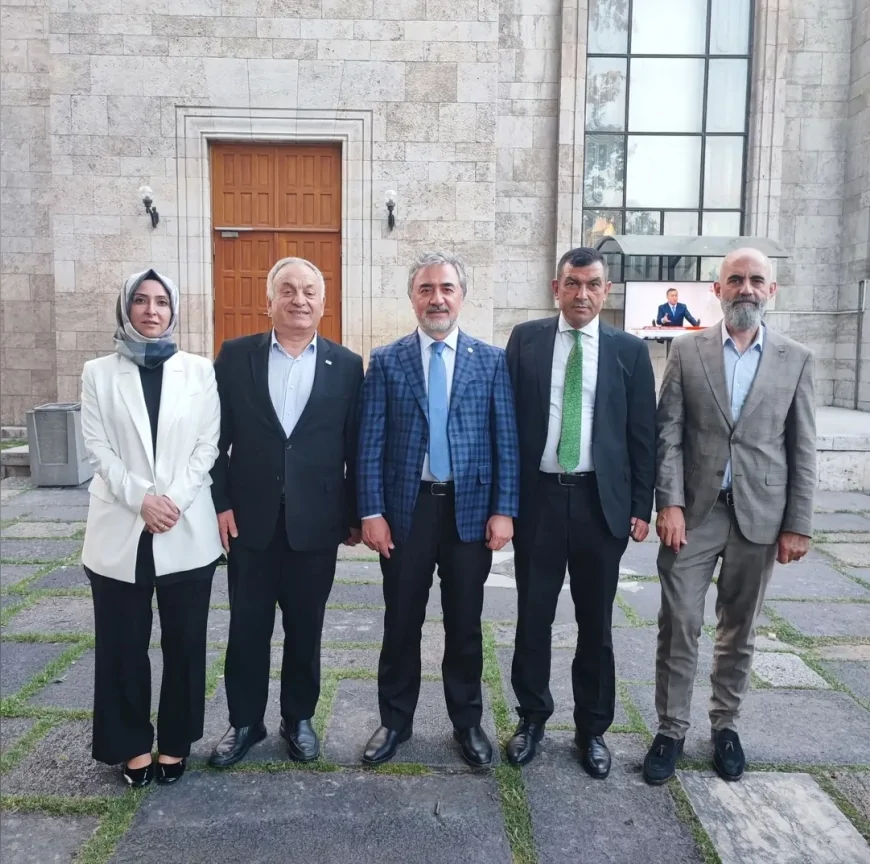 TBMM'de Beyaz Ay Derneği heyetinden anlamlı ziyaret, erişilebilirlik ve sosyal farkındalık üzerine görüş alışverişi yapıldı