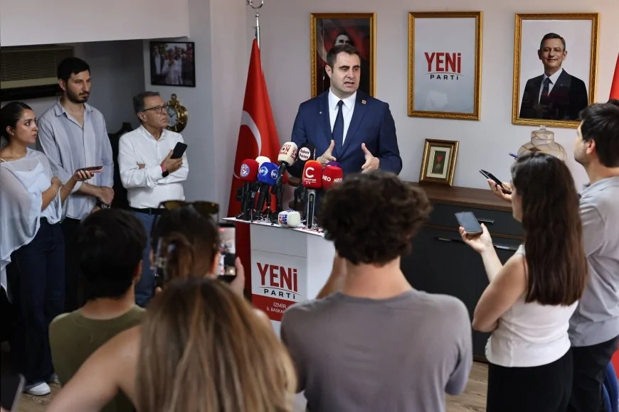 YENİ Parti İzmir İl Başkanı Çağatay Güç, İzmir’de düzenlediği basın toplantısında Türkiye’nin ekonomik ve toplumsal gündemine ilişkin değerlendirmelerde bulundu.