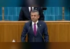 TBMM Ana Bina Büyük Grup Salonu’nda partililere ve kamuoyuna Özgür Özel seslendi.
