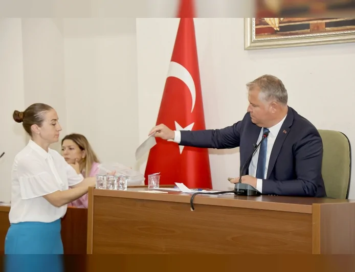 Yerel Yönetimler Urla Belediye Başkanı Selçuk Balkan: “İlçemizin her noktasına kesintisiz hizmet anlayışımızı sürdüreceğiz”