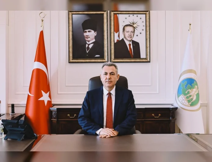 İZMİR  Valisi Dr. Süleyman Elban: “30 Ağustos, bugünümüze yön veren bir irade ve yarınlarımıza taşıdığımız büyük bir emanettir”