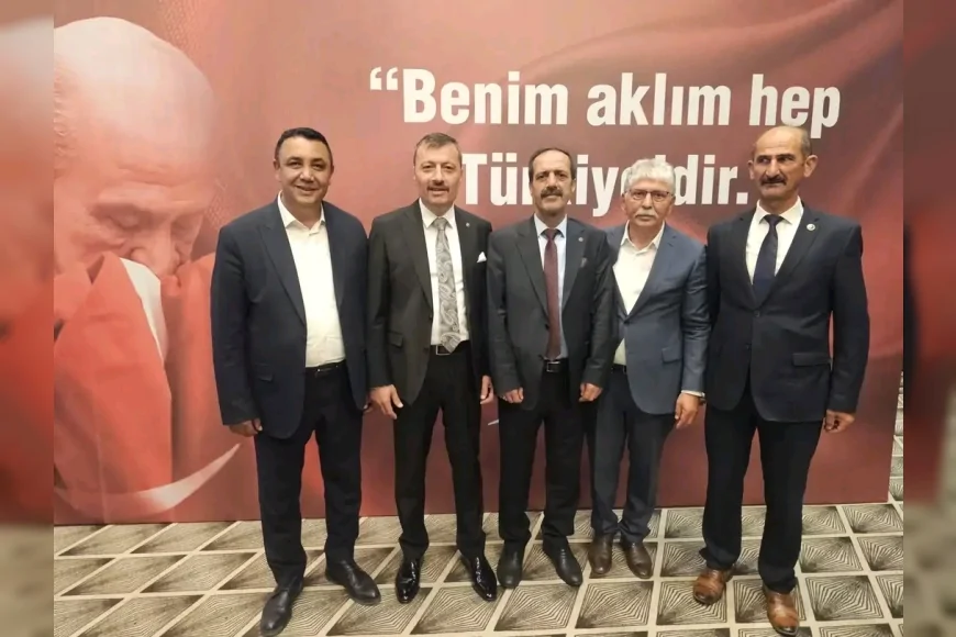 MHP Gümüşhane teşkilatından Trabzon’da birlik mesajı: Mete Kaya ve beraberindeki heyet kongreye katıldı
