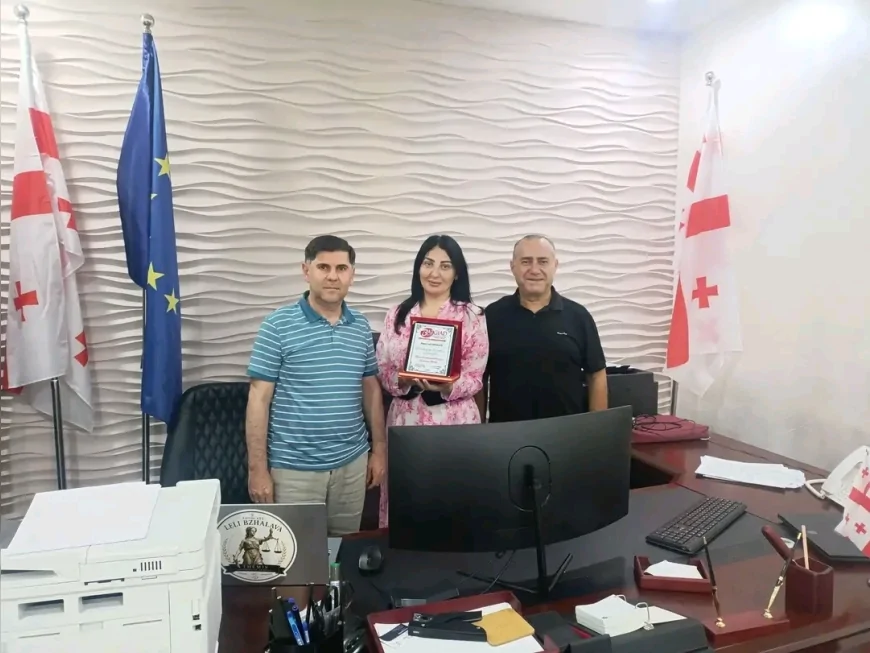 BATGİAD Başkanı Ayhan Dikme'den Av. Leli Bzhalava'ya Hayırlı Olsun Ziyareti
