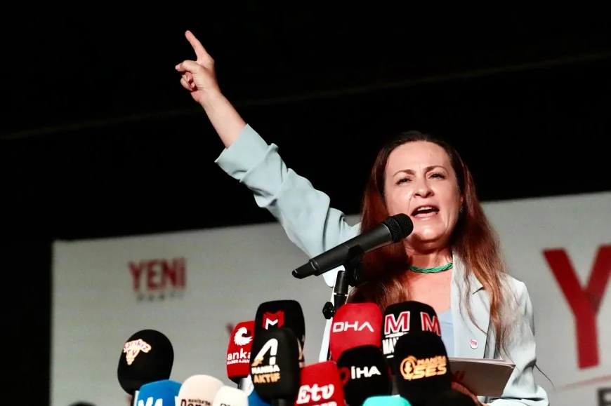 Ankara Cumhuriyet Başsavcılığı'nın yürüttüğü soruşturma kapsamında tutuklanan Yeni Parti Manisa İl Başkanı İlksen Özalper'in altı sayfalık ifadesinin ayrıntıları ortaya çıktı.