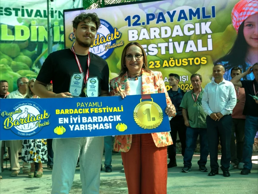 Güzelbahçe Payamlı’da 12. Bardacık Festivali’nde En İyi Bardacık Ödülünü Gökay Topuz Kazandı.