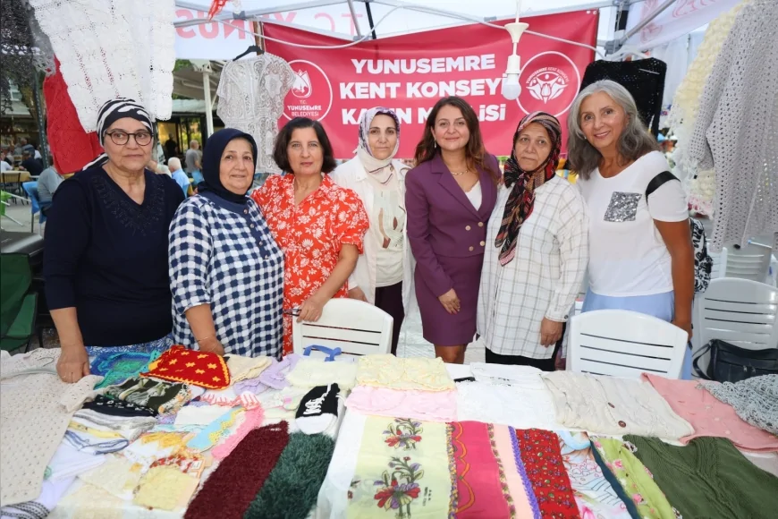 Yunusemre’de Kadın El Emeği Gece Pazarı Kaynak Mahallesi’nde Üretici Kadınlarla Buluştu.
