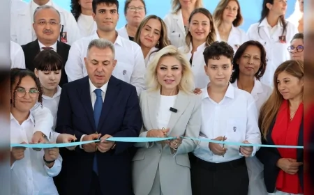 AK Parti İzmir Milletvekili Şebnem Bursalı Aksoy: “İzmir’in çocukları Türkiye Yüzyılı’nın güçlü Türkiye’sini inşa edecek”
