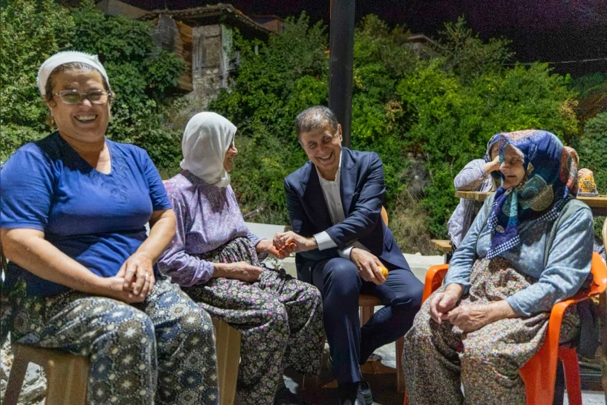 İzmir Büyükşehir Belediyesi emeklilere aylık alışveriş ve kira desteğini 4 bin TL’ye yükseltti.
