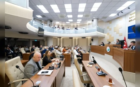 Balçova Belediye Başkanı Onur Yiğit: “2027 Yılı Bütçemiz Oy Birliğiyle Kabul Edildi, Balçova İçin Çalışmaya Devam Edeceğiz”
