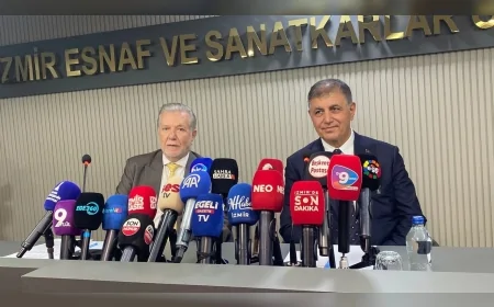 İzmir Büyükşehir Belediye Başkanı Dr. Cemil Tugay: “Ulaşıma zam yapmayacağız, suyu ucuzlatacağız”
