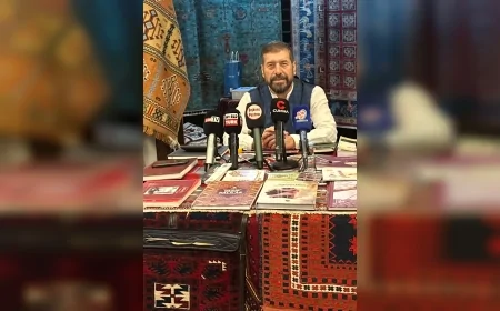 PAZIRIK’TAN YAĞCIBEDİR’E UZANAN EL DOKUMA HALI VE KİLİMLER, İZMİR’DE 500’Ü AŞKIN ESERLE SANATSEVERLERLE BULUŞUYOR