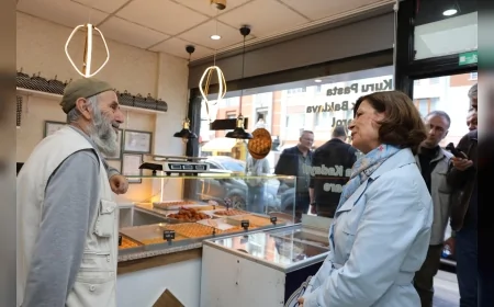 Eskişehir Büyükşehir Belediye Başkanı Ayşe Ünlüce, Şirintepe’de Esnaf ve Vatandaşlarla Buluştu, Halk Et Market’i Ziyaret Etti
