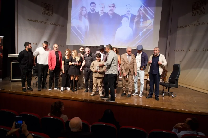 Mardin 4. Uluslararası Film Festivali Telkari Ödülleri'nde 670 Film Yarıştı, Ünlü İsimler Sanatseverlerle Buluştu