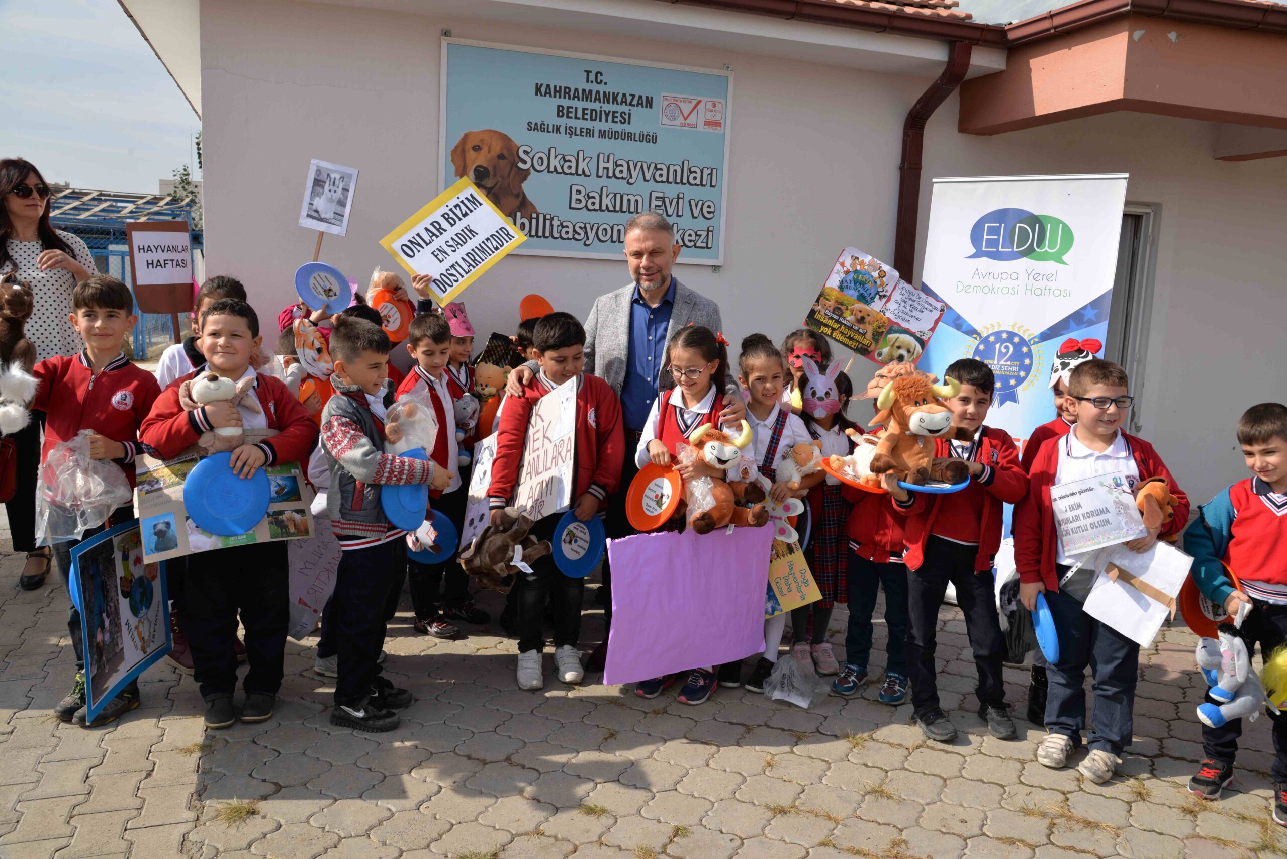 “12 Yıldız Şehri” üçüncü kez Kahramankazan’ın Kahramankazan üçüncü kez “12 Yıldız Şehri” ödülünü kazandı