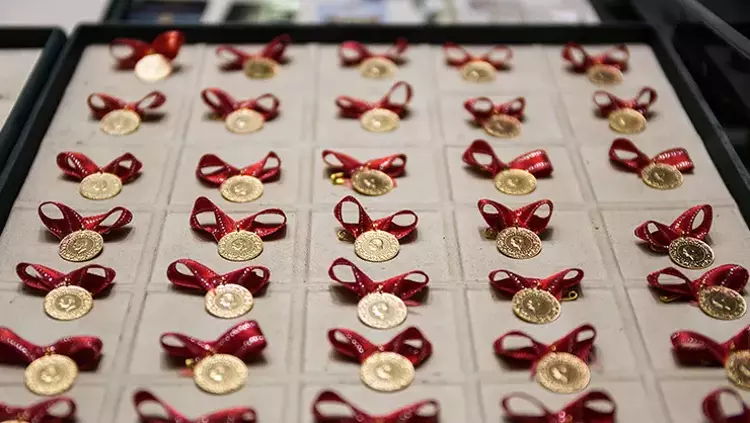 18 AĞUSTOS CANLI ALTIN FİYATLARI 2023