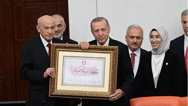 AK PARTİ GENEL BAŞKANI CUMHURBAŞKANI R.TAYYİP ERDOĞAN YEMİN ETTİ