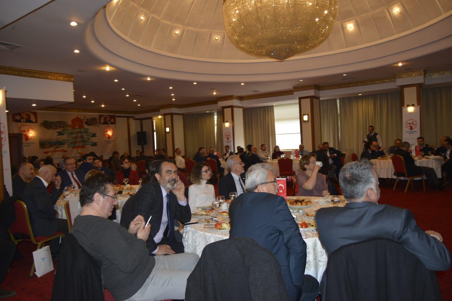 Akademisyenler buluştu