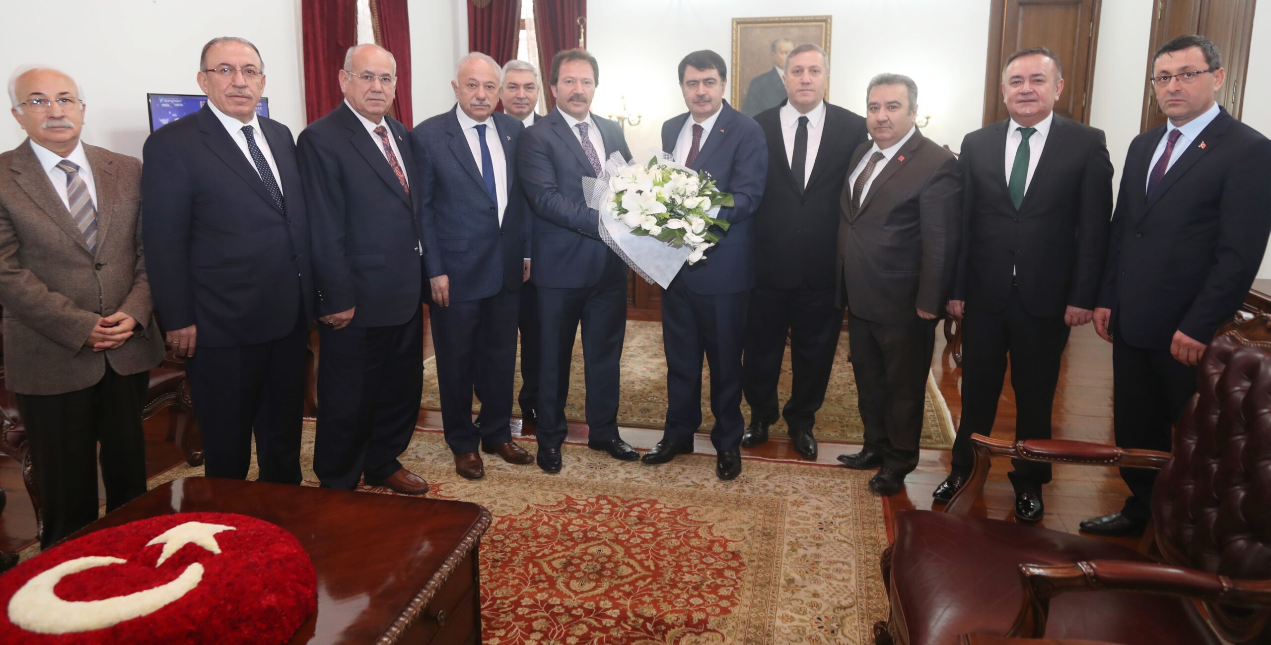 ANKESOB Başkanı Yiğiner, Vali Şahin'e ziyarette bulundu