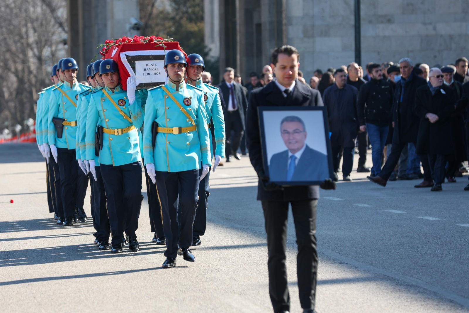 BAŞKAN SEÇER, DENİZ BAYKAL’IN CENAZE TÖRENİNE KATILDI