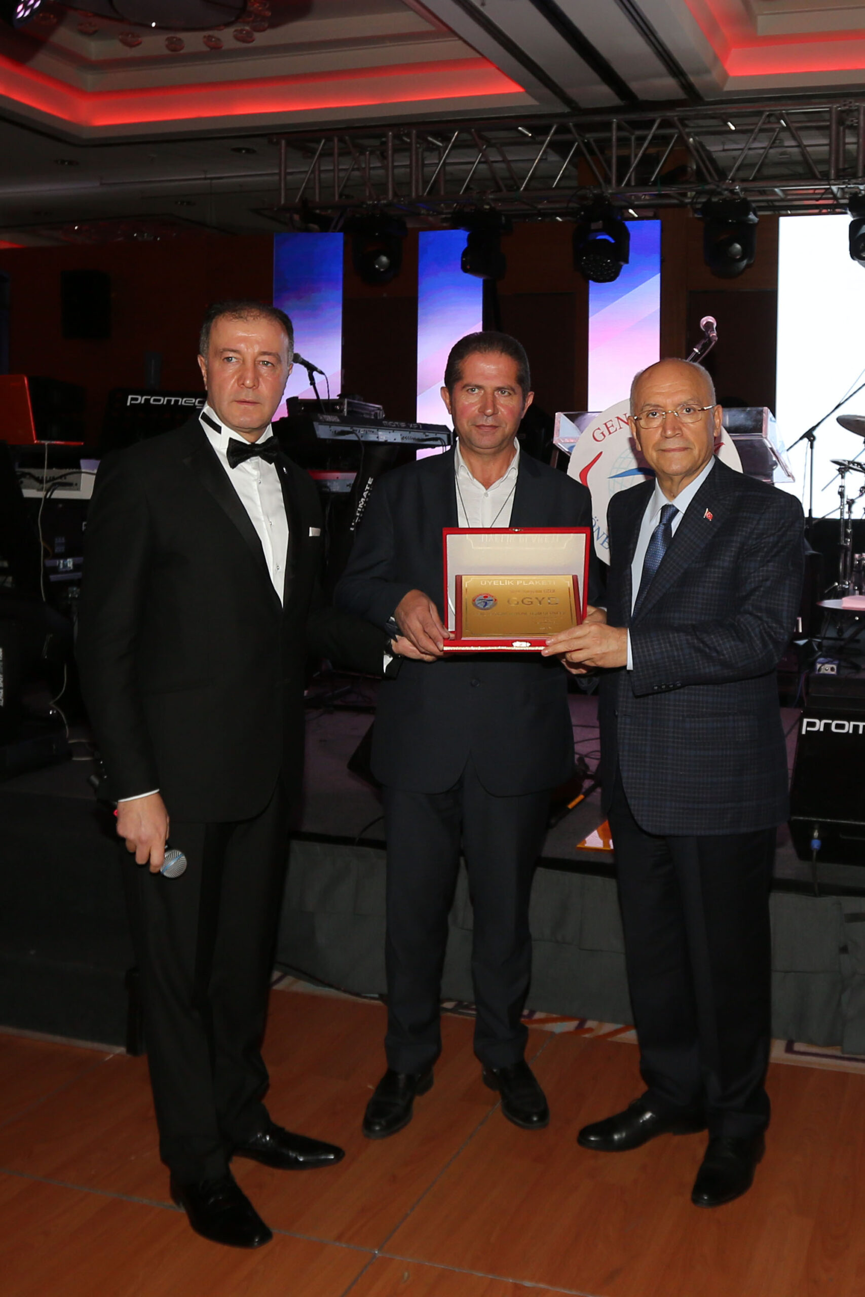 Başkan Yaşar, GGYD Yılbaşı etkinliğine katıldı