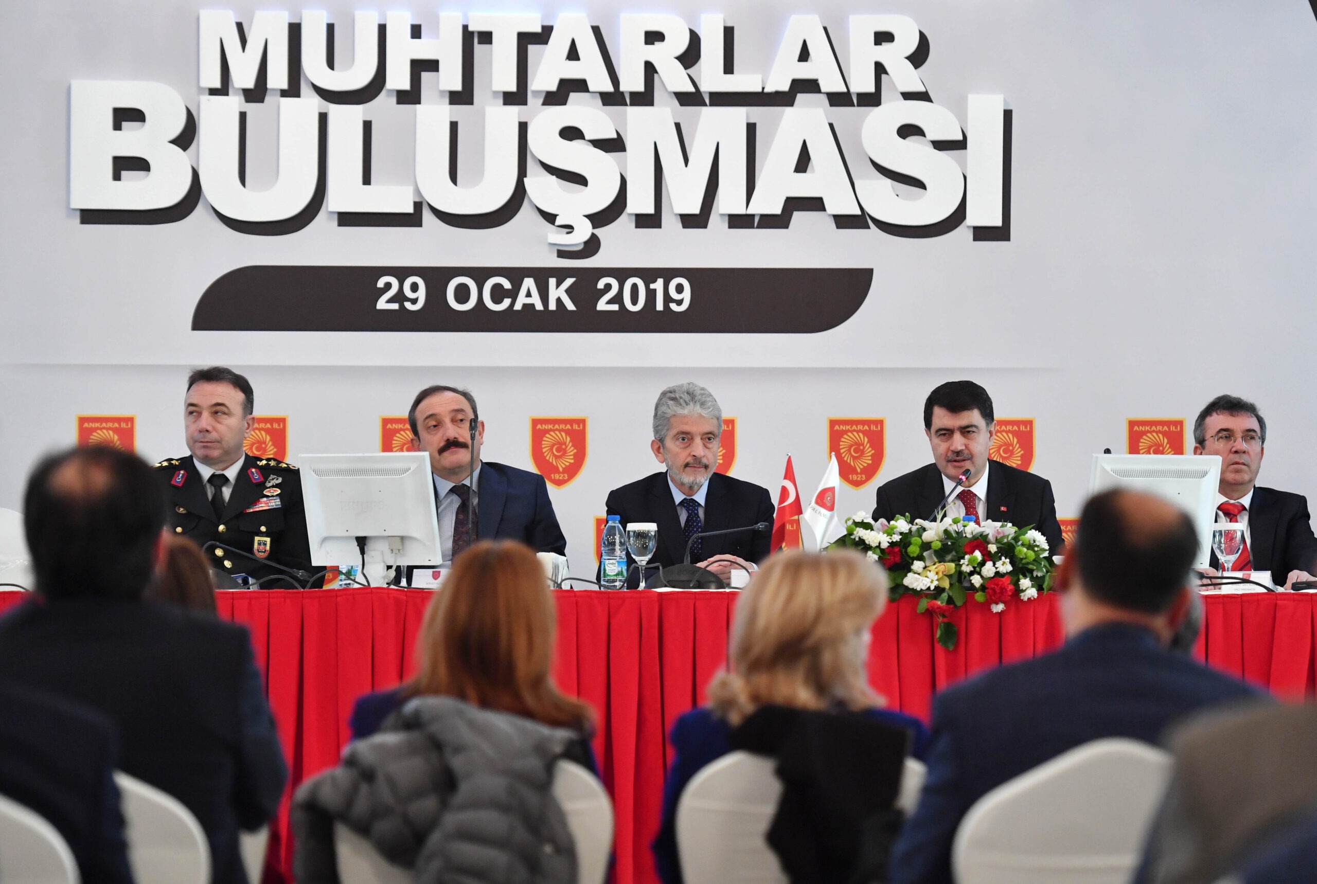 BAŞKENT MUHTARLARINI DİNLEMEYE DEVAM EDİYOR…