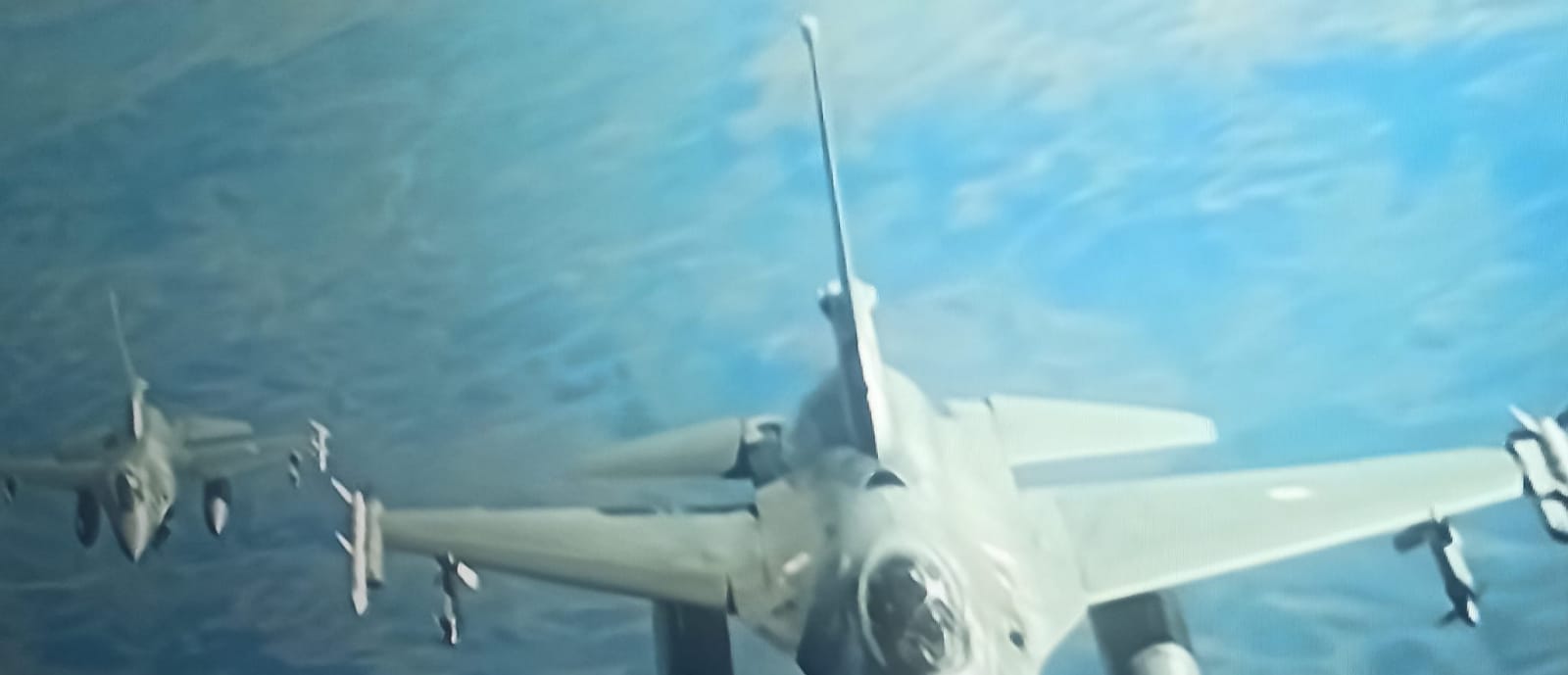 BİR GECE ANSIZIN YİNE GELDİK