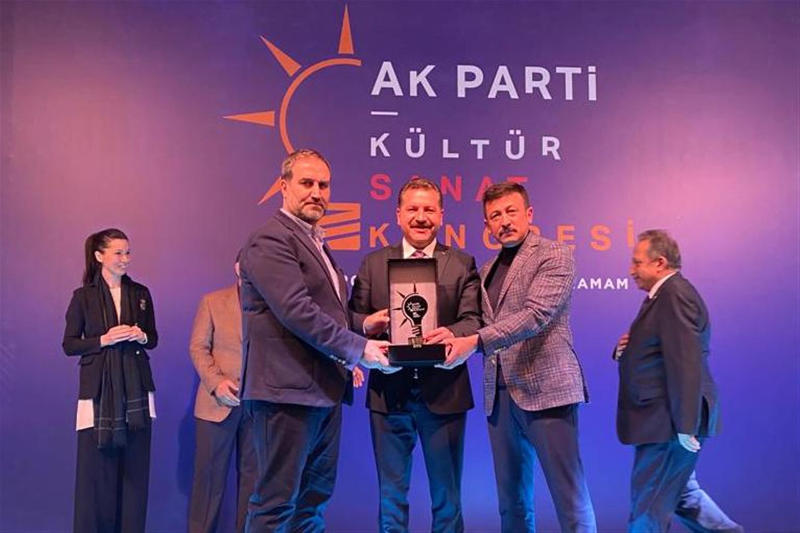Büyükşehir, ödüle doymuyor
