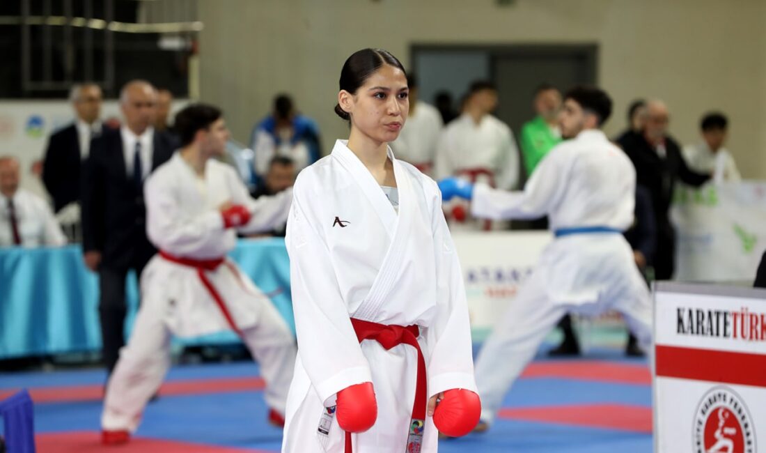 Büyükşehir Belediyesi karate takımı