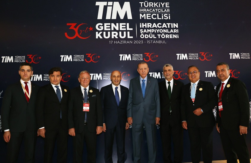 Cumhurbaşkanı: ihracatımızı bu yıl sonunda 265 milyar dolara ulaştırmak istiyoruz