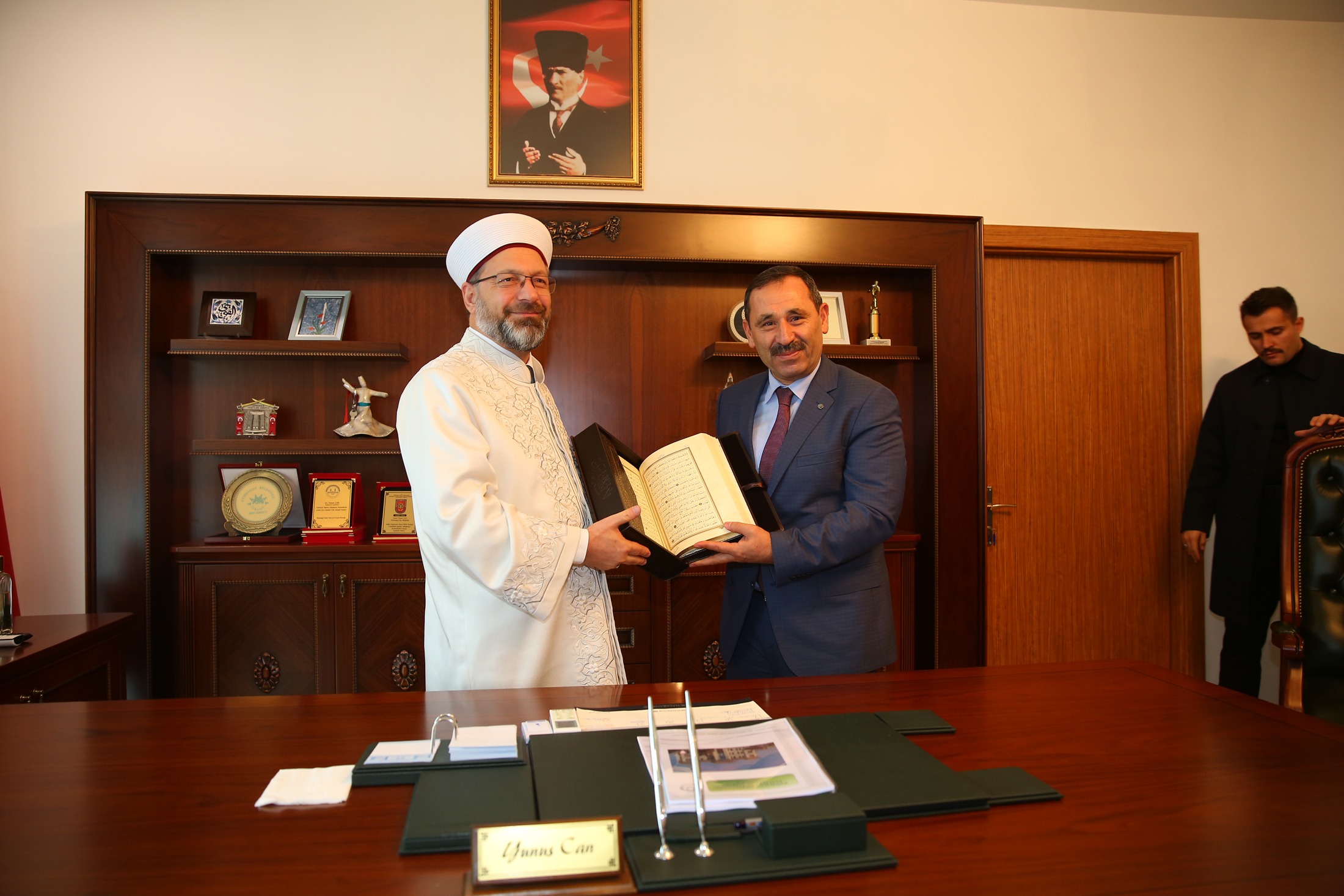 Diyanet İşleri Başkanı Prof. Dr. Ali Erbaş Etimesgut'ta incelemelerde bulundu