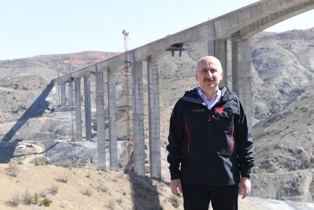 EĞİSTE HADİMİ VİYADÜĞÜ İNŞAATINDA SONA GELİYORUZ